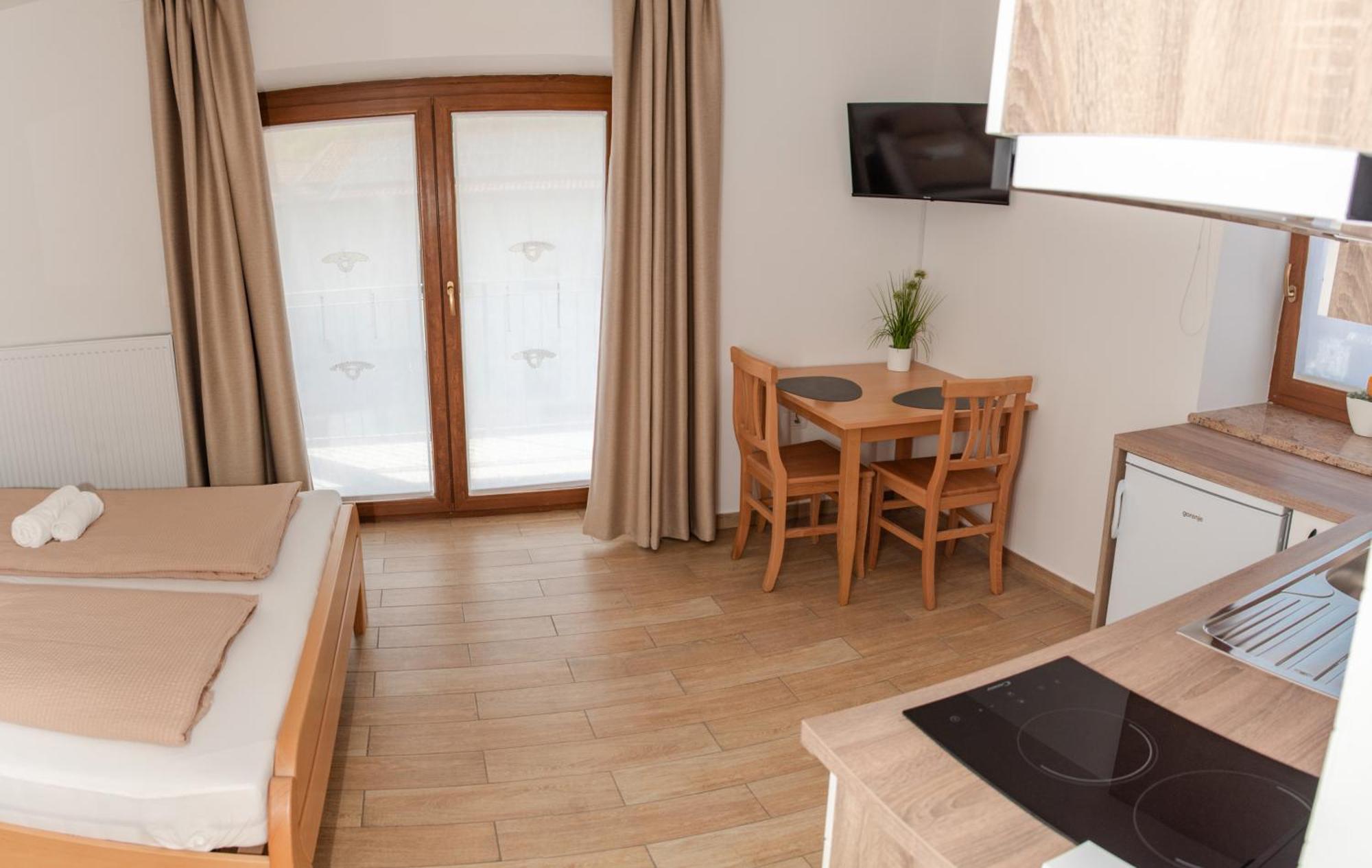 Apartmaji Tinta Kanal Εξωτερικό φωτογραφία