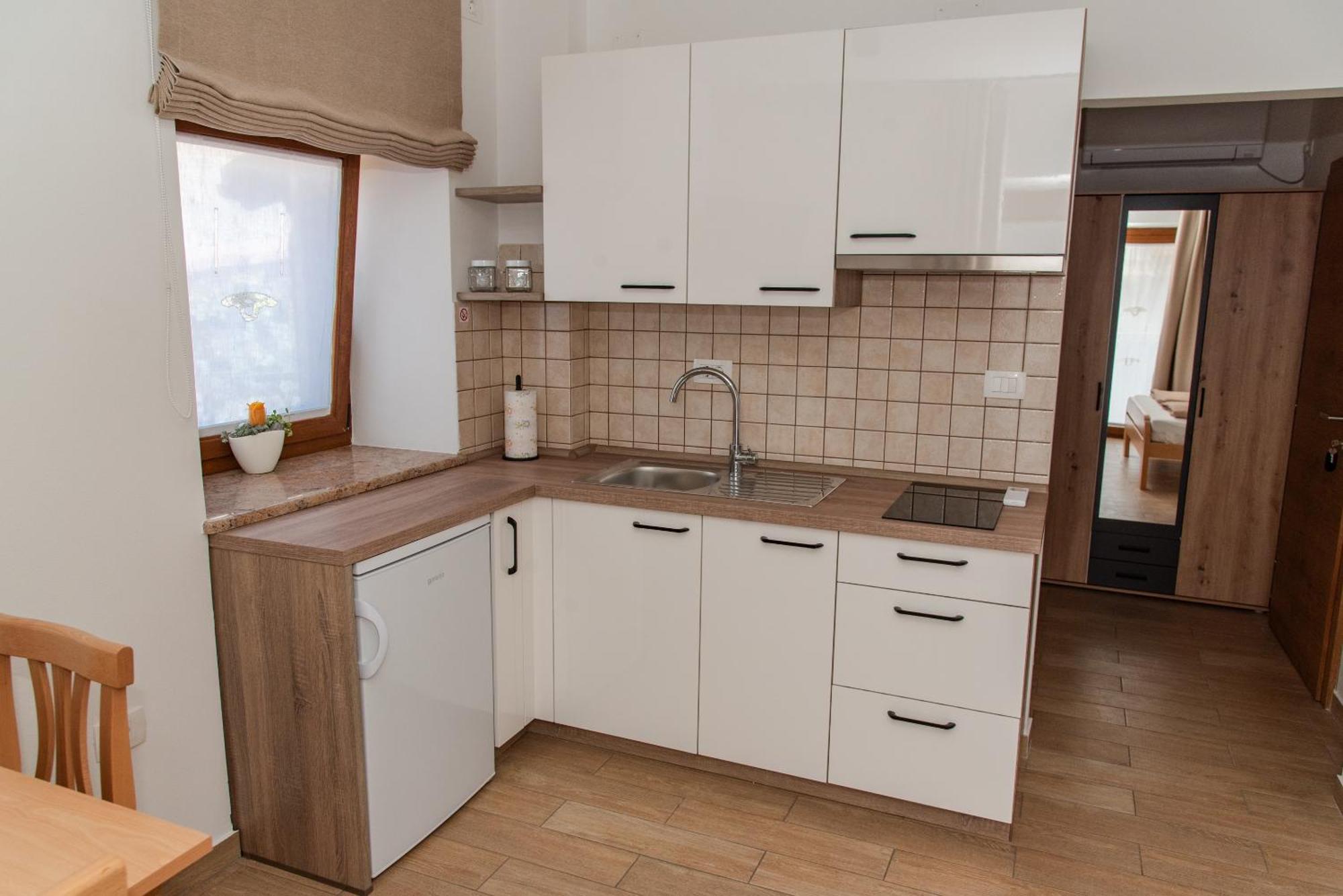 Apartmaji Tinta Kanal Εξωτερικό φωτογραφία